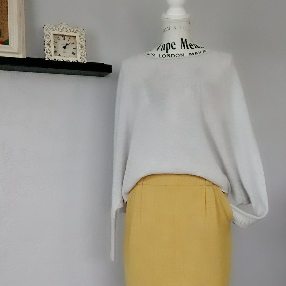 Kokun platinum gray boat neck cashmere